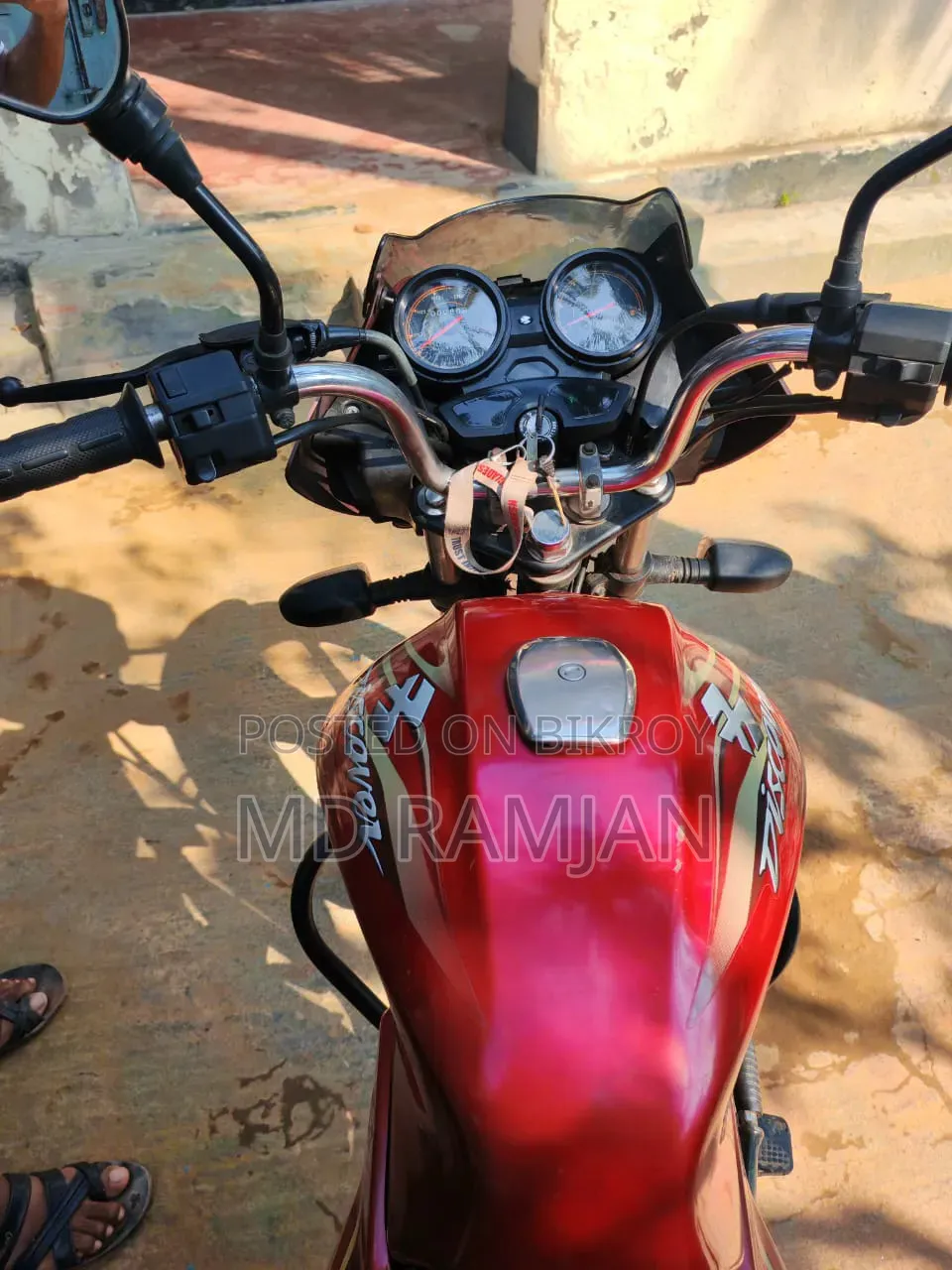 Bajaj Discover 100 2015 Red