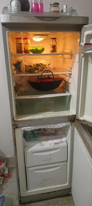 Used Good Condition Fridge, Selling Because I am Leaving the House
