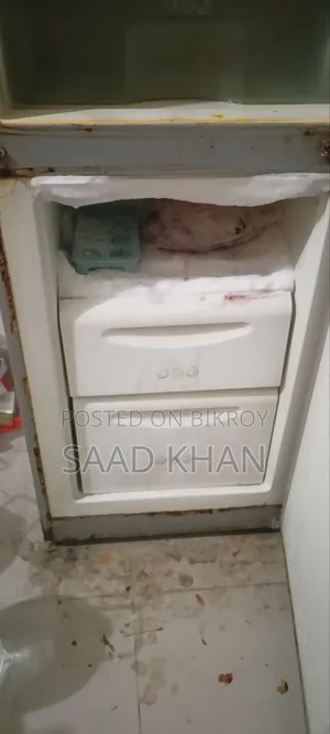 Used Good Condition Fridge, Selling Because I am Leaving the House