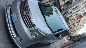 টয়োটা নোয়াহ ২০১০ হোয়াইট