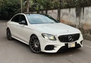 Mercedes-Benz E-Class 2016 White