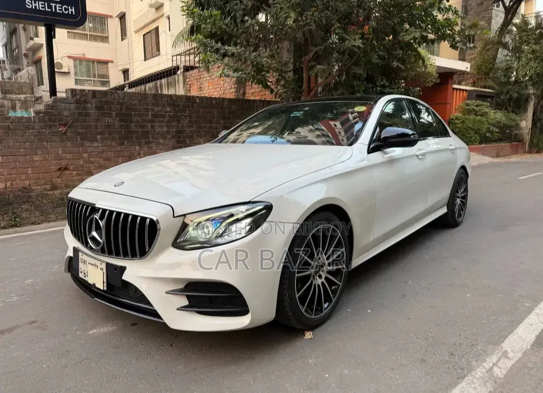 Mercedes-Benz E-Class 2016 White