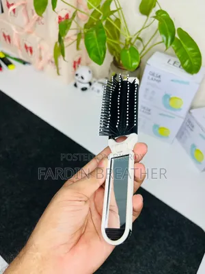 Portable folding hair brush