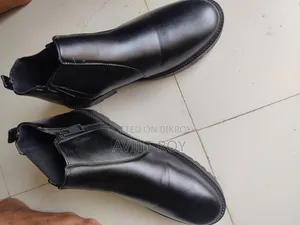 Clean Leather Chelsea Boot