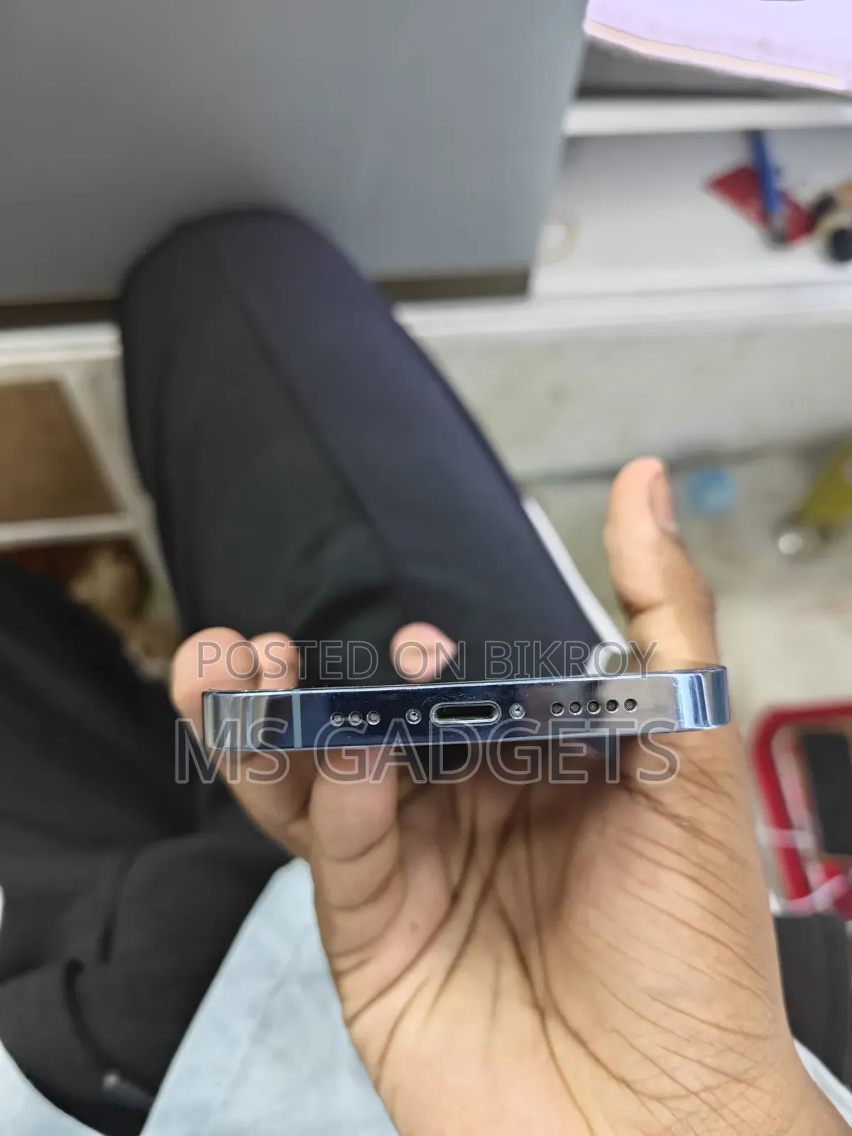 অ্যাপল আইফোন ১৩ প্রো ১২৮ জিবি নীল