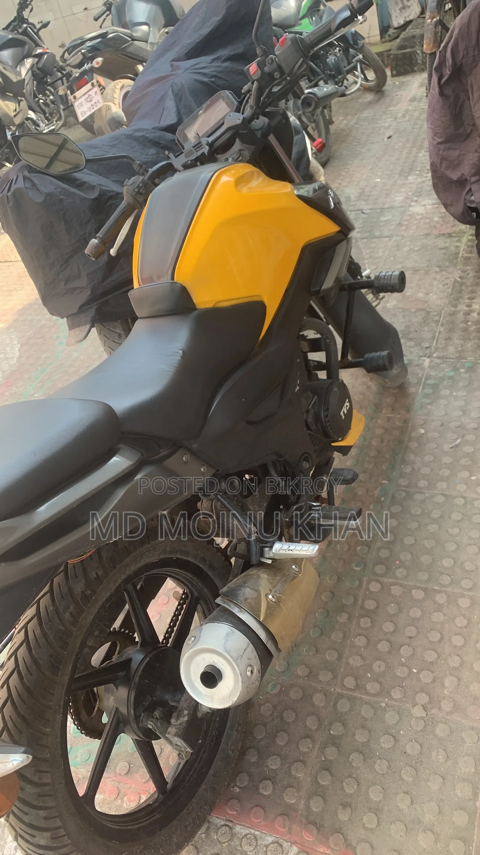 টিভিএস রাইডার ১২৫ ২০২২ হলুদ