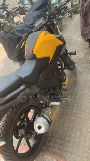 টিভিএস রাইডার ১২৫ ২০২২ হলুদ