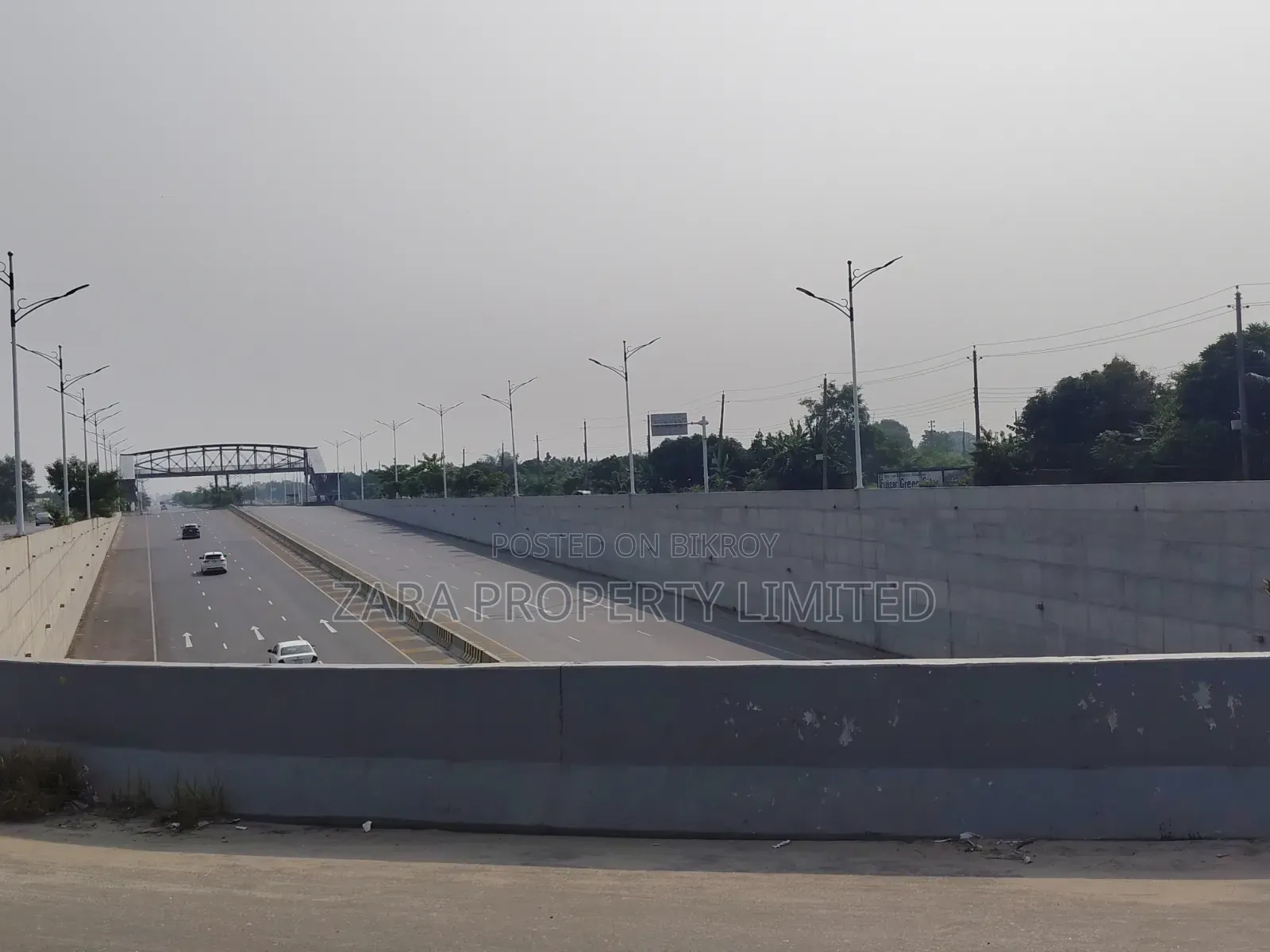 3 Katha Plot in Sector 28 Facing North at Low Price