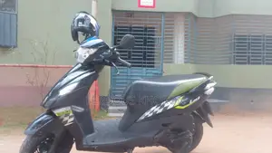 সুজুকি লেটস ২০২০ ব্লু