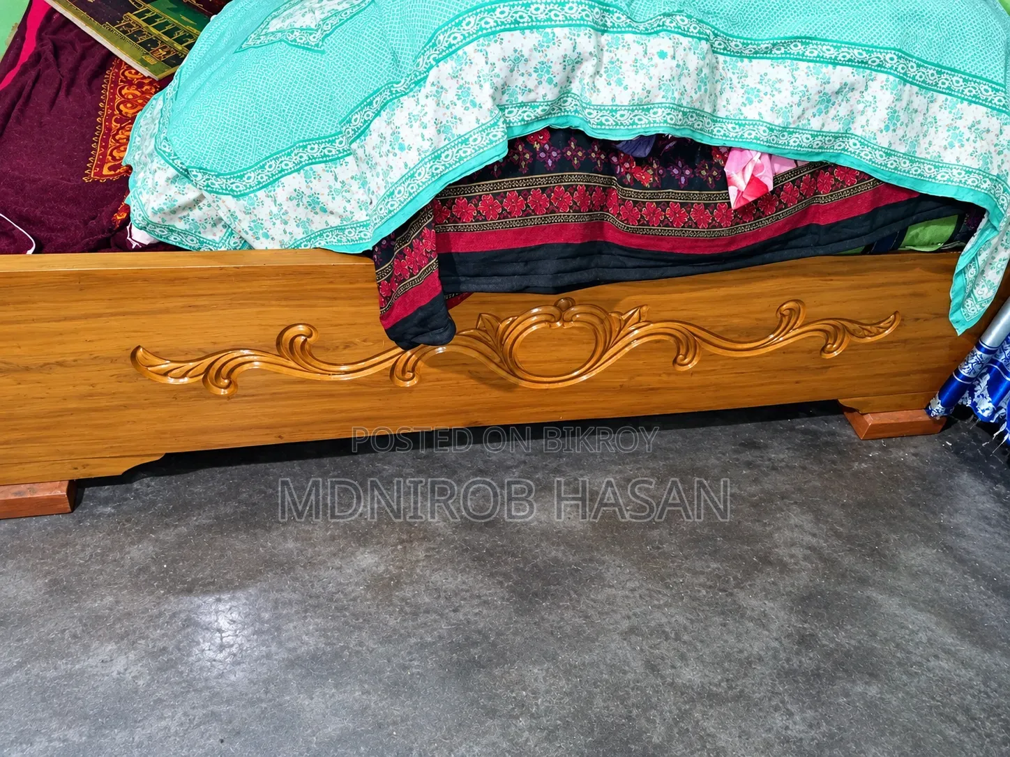 জরুরী বিক্রয়ের বিজ্ঞাপন