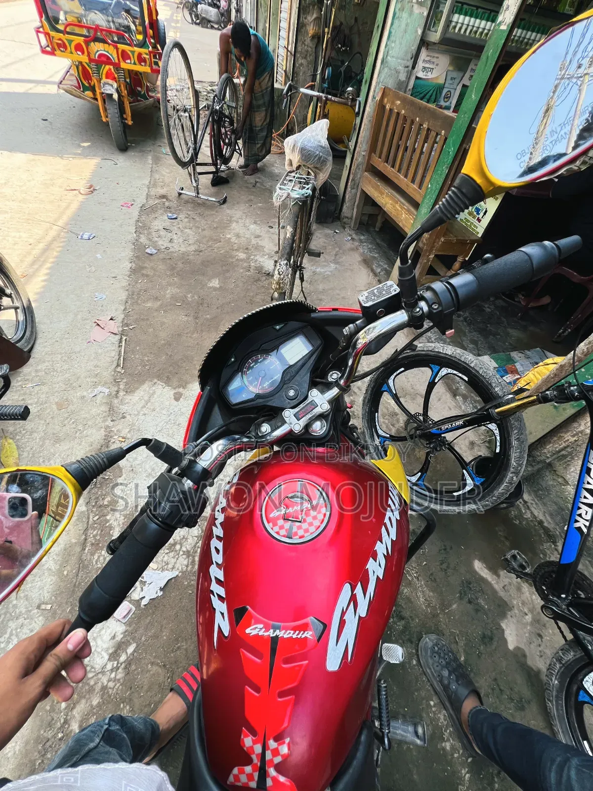 হিরো গ্ল্যামার ২০১৯ লাল