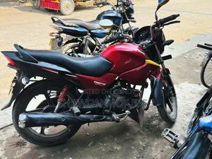 হিরো গ্ল্যামার ২০১৯ লাল