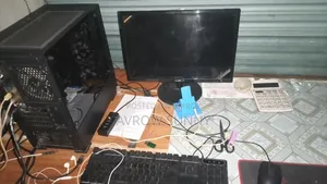 Desktop Computer 8GB Intel Core i5 HDD+SSD 750GB
