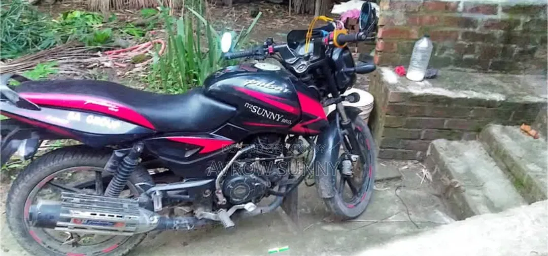 মোটরসাইকেল ২০১৯ ব্ল্যাক