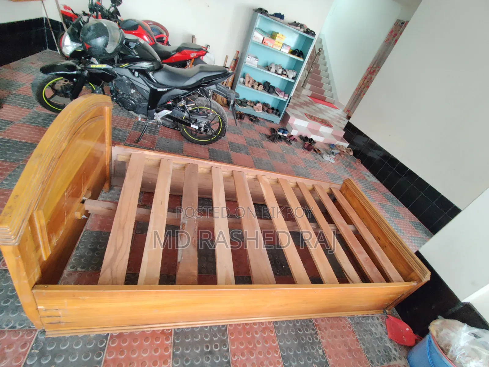 Small double box bed