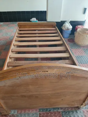 Small double box bed
