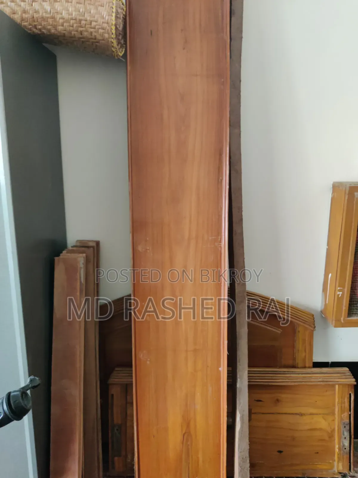 Small double box bed