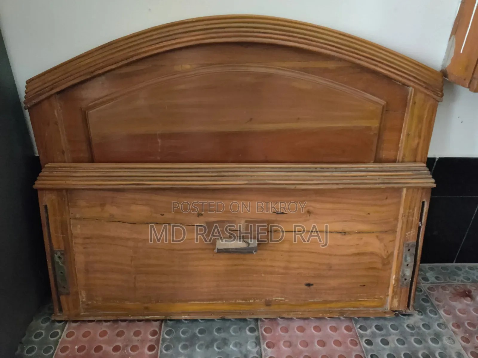 Small double box bed