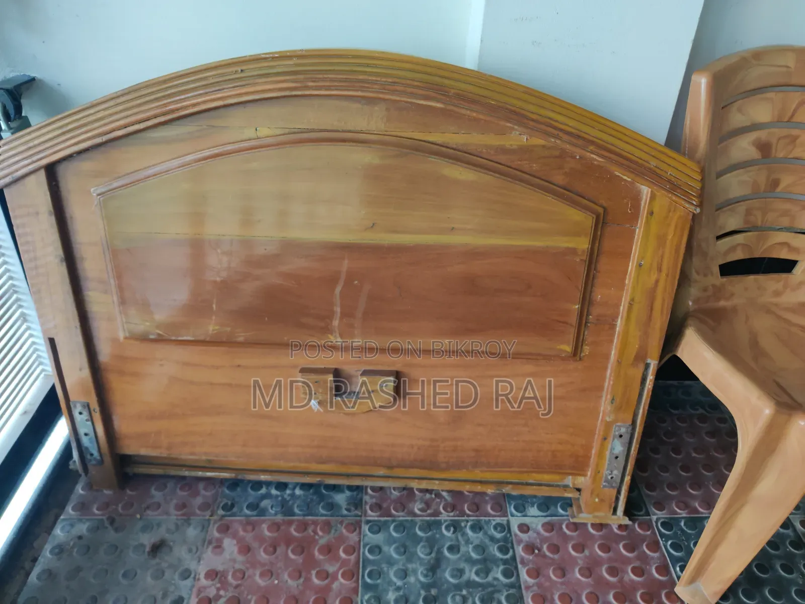 Small double box bed