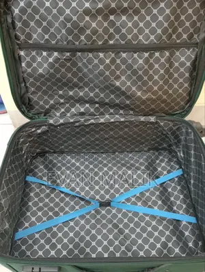 ট্রাভেল ব্যাগ
