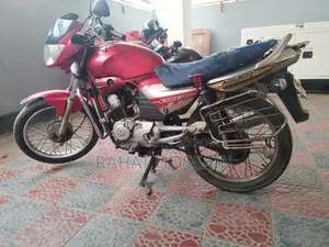 ইয়ামাহা ২০০৫ রেড