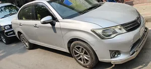 টয়োটা এক্সিও ২০১৩ সিলভার