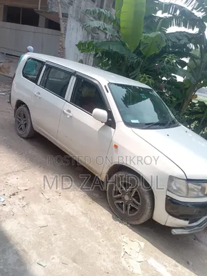 টয়োটা প্রোবক্স ২০০৫ সাদা