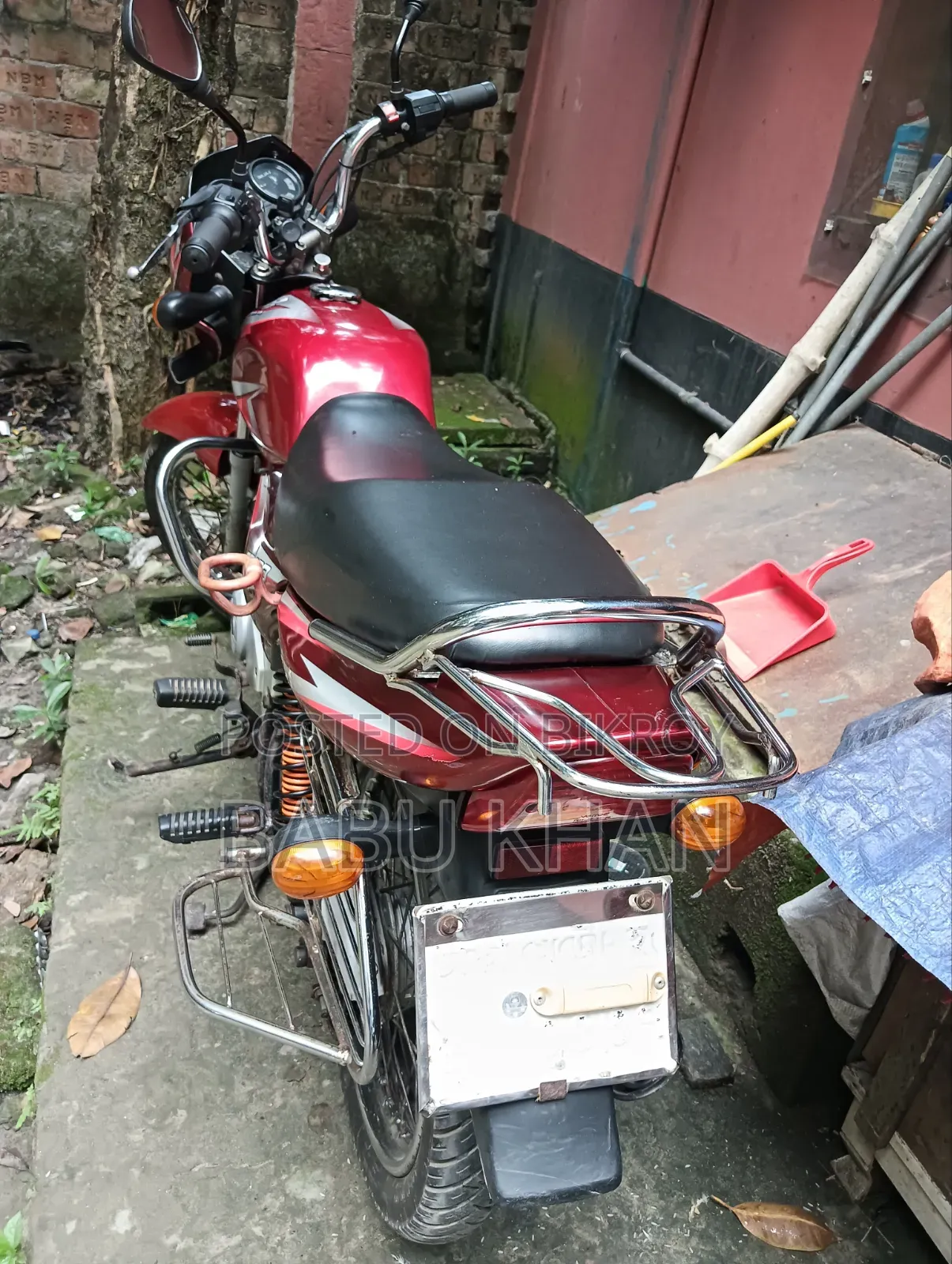 বাজাজ সিটি ১০০ ২০১৭ রেড