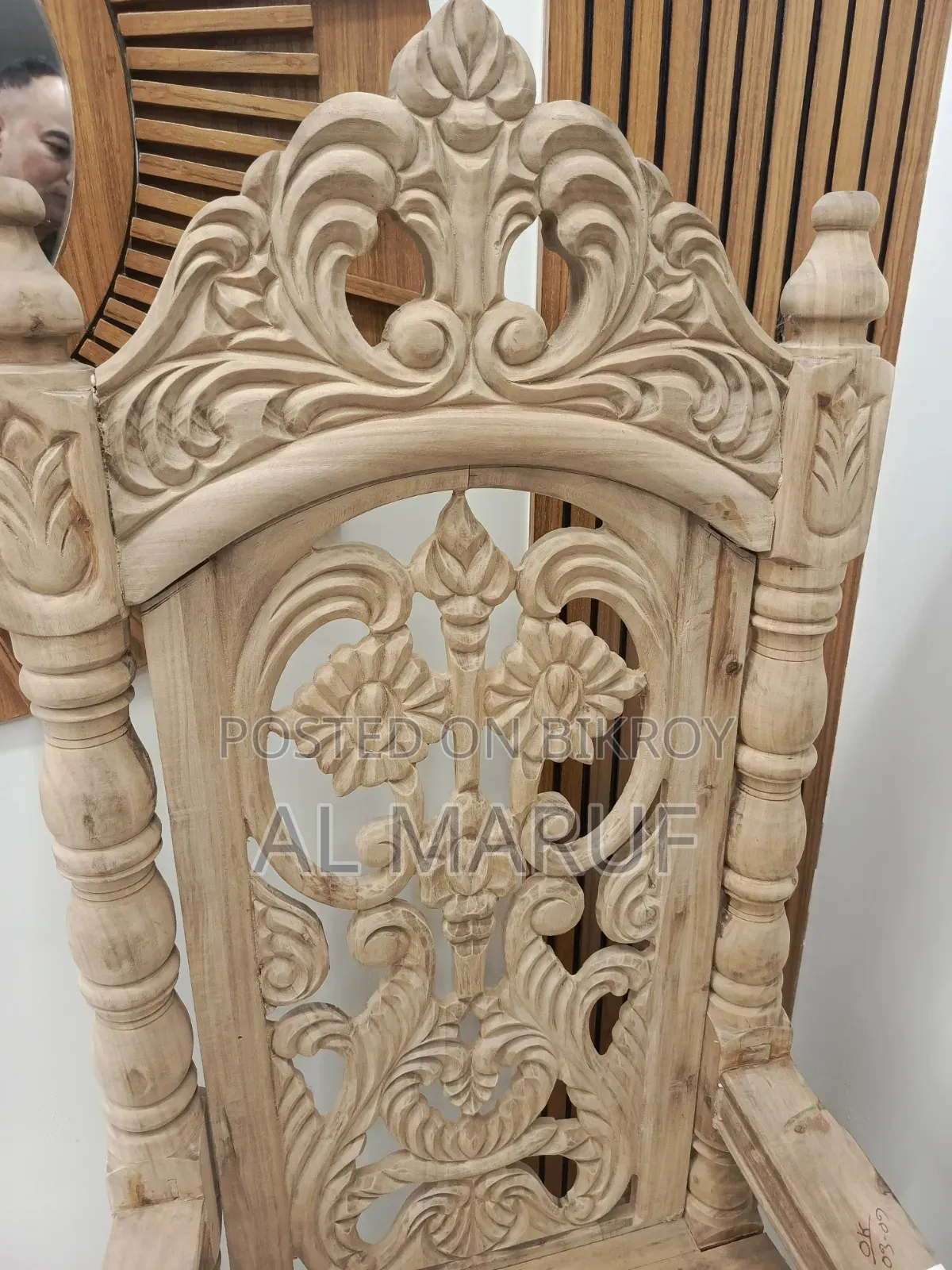 Chair- 2 Pic