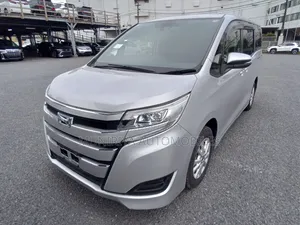 Toyota Noah 2021 Silver