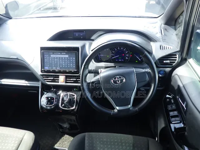 Toyota Noah 1.8 FWD Hybrid (7 Seater) 2021 Brown