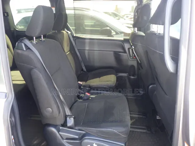 Toyota Noah 1.8 FWD Hybrid (7 Seater) 2021 Brown