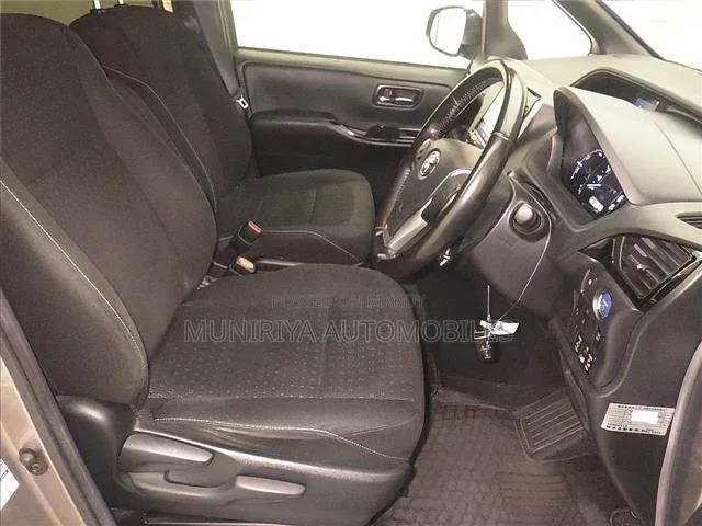 Toyota Noah 1.8 FWD Hybrid (7 Seater) 2021 Brown