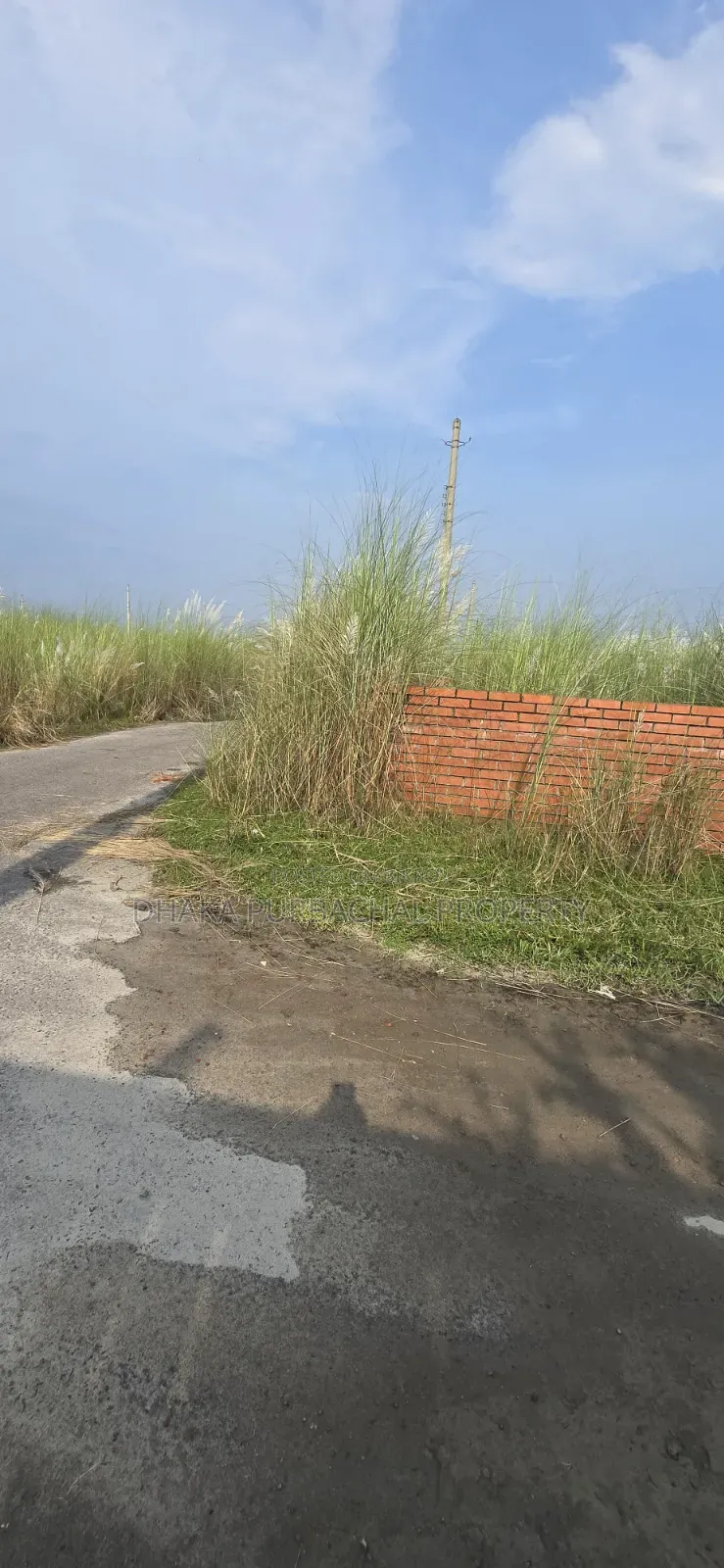 ১০ কাঠা লেক ভিউ দক্ষিণমুখী প্লট বিক্রয়