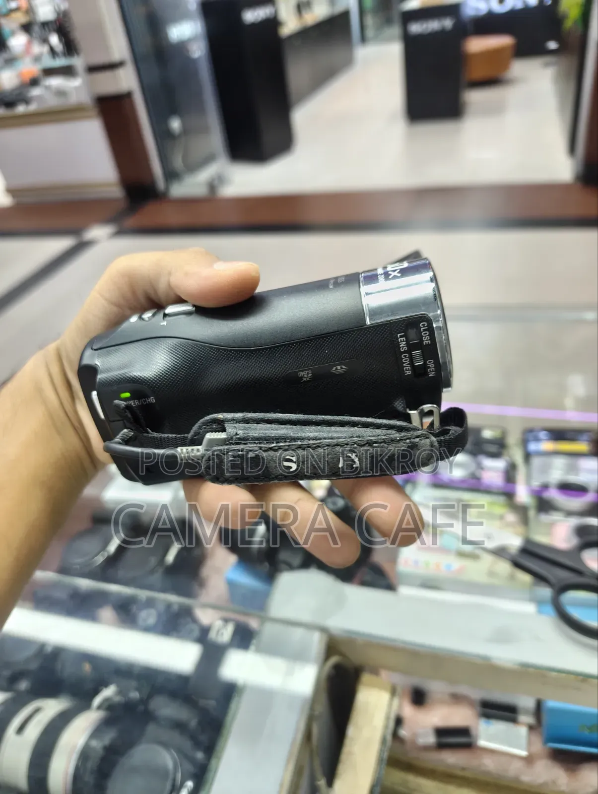 ​ Sony Handycam HDR-CX405 (Full HD Video Camera)