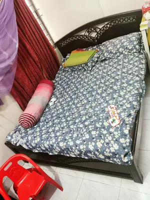 Bed With Mattress Used