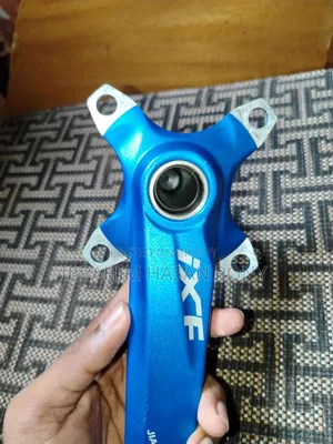 আইএক্সএফ ক্র্যাঙ্ক সেট