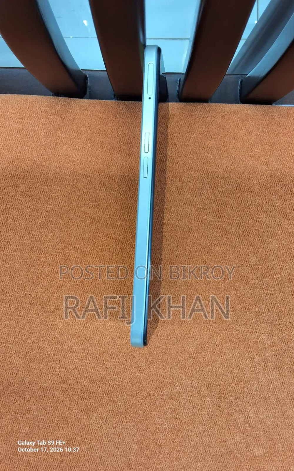 Realme V30 128 GB Gold