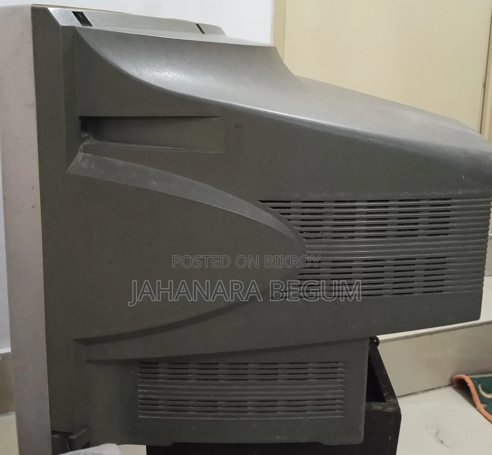 An old Rangs TV will be sold