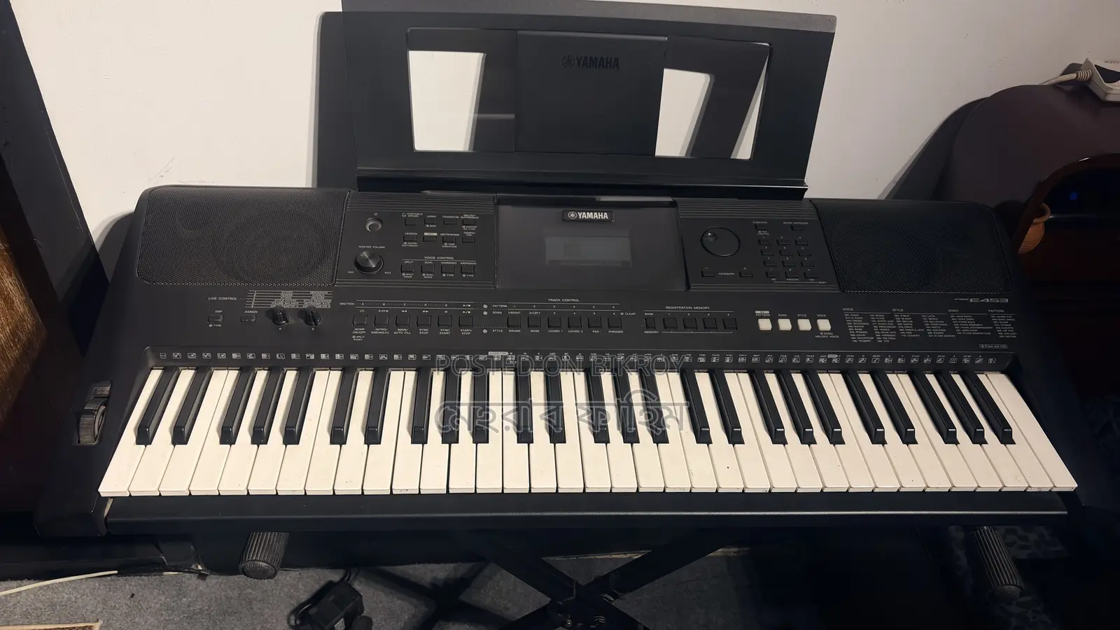 Yamaha Psre-453 Keyboard