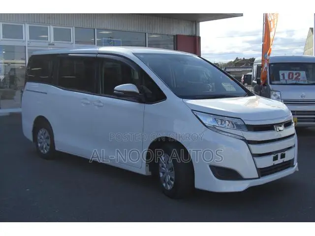 Toyota Noah 2.0 FWD (8 Seater) 2021 Pearl