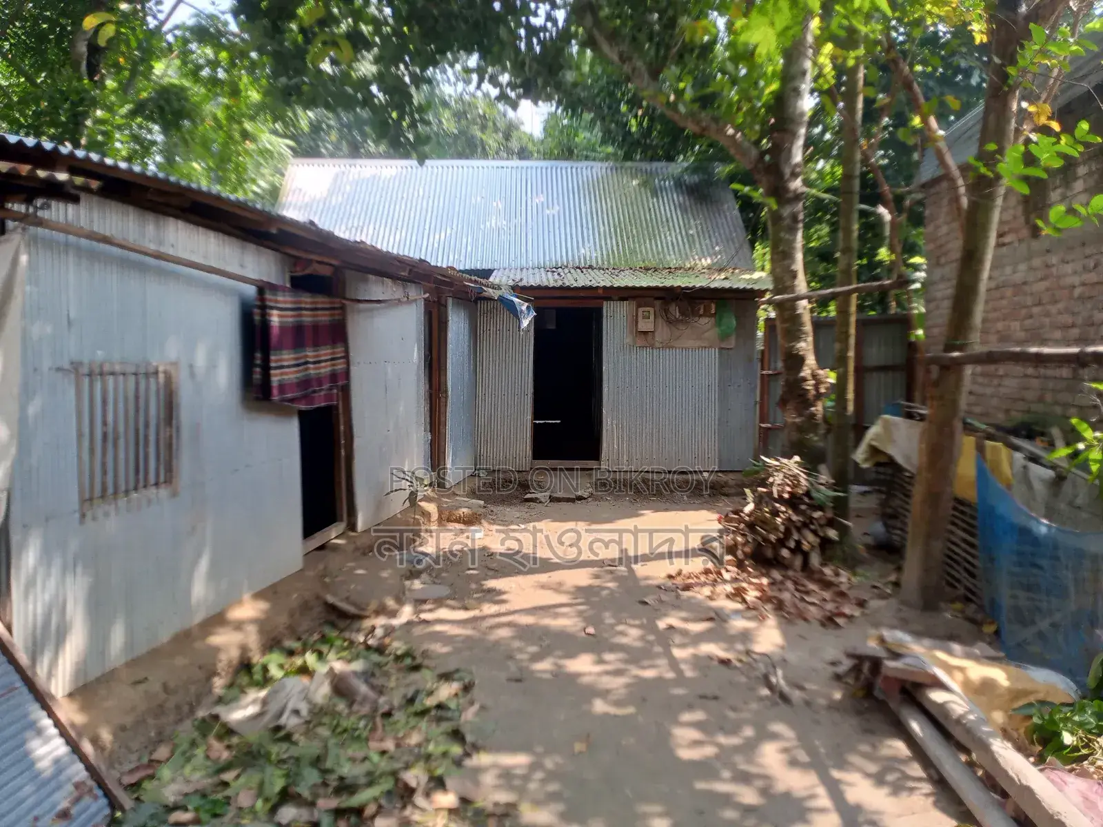 দিঘলিয়ায় ৩ বেডরুমের বাড়ি বিক্রয়