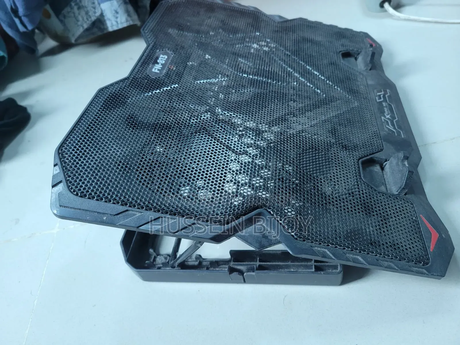 This Xtrike Me FN-813 Laptop Cooler will be sold.