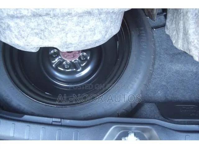Toyota Noah 2.0 FWD (8 Seater) 2021 Pearl