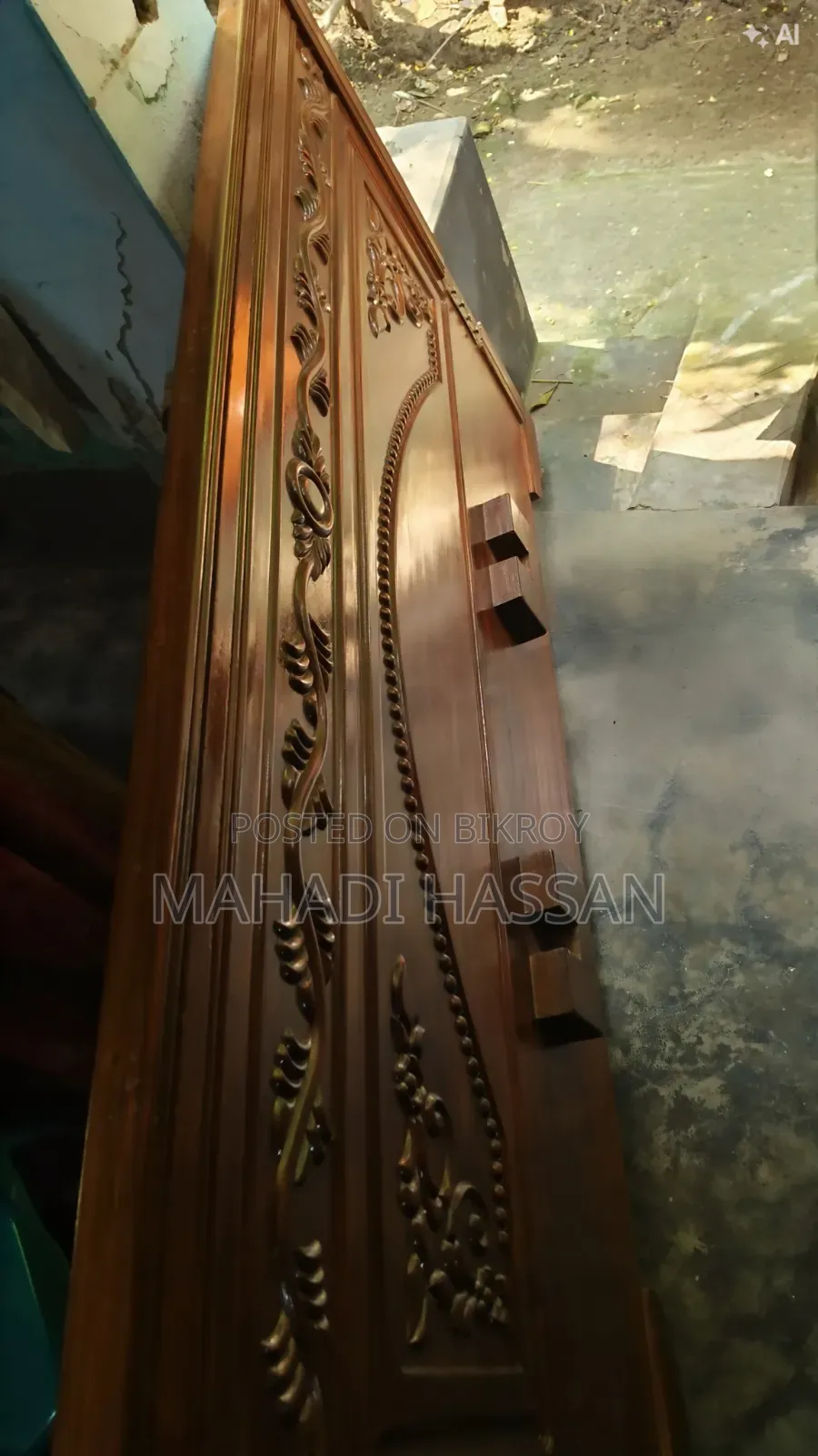 New Mahogany Wood Carved Bed for Sale Used Only 3 Months