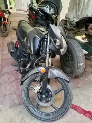 হোন্ডা লিভো ২০২১ কালো