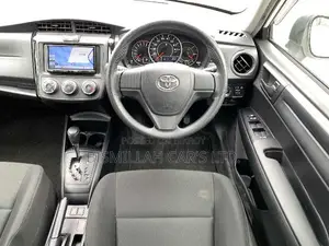 টয়োটা এক্সিও ২০২১ হোয়াইট
