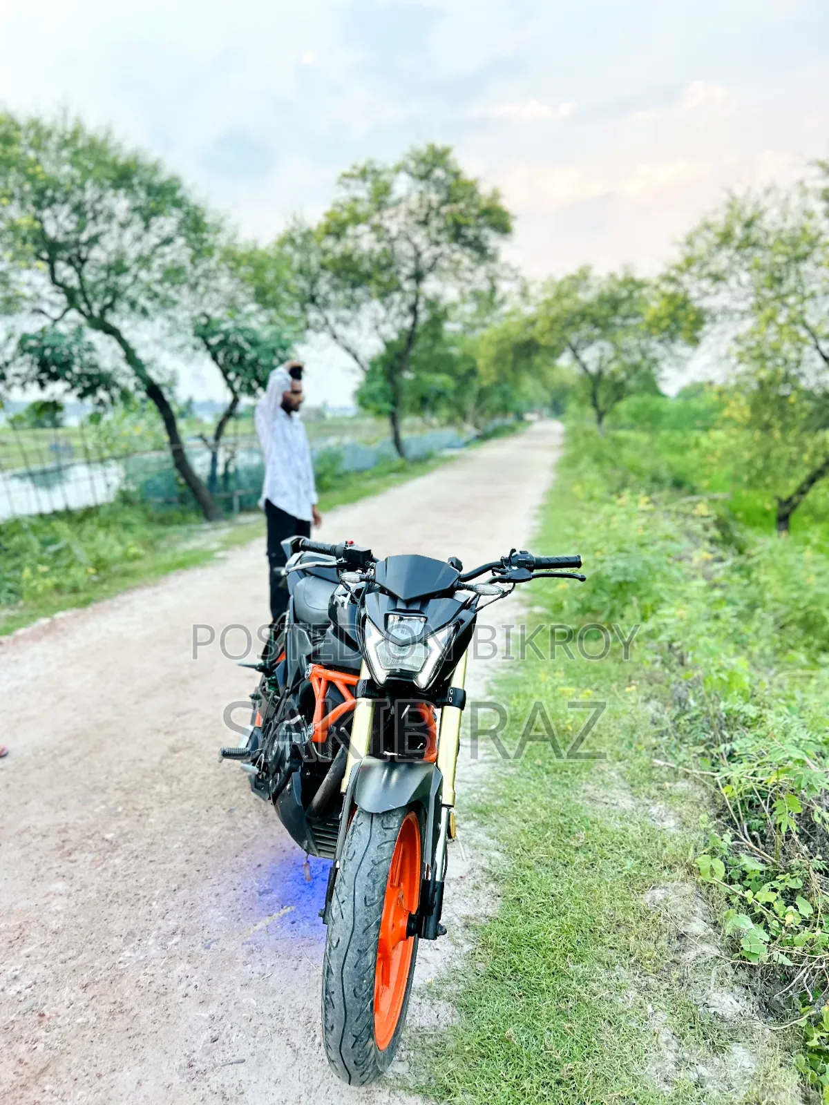 রানার বোল্ট ১৬৫আর ২০২২ ব্ল্যাক