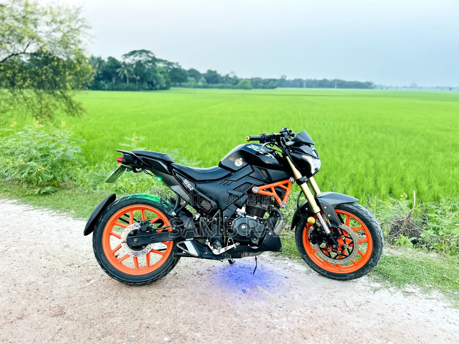 রানার বোল্ট ১৬৫আর ২০২২ ব্ল্যাক