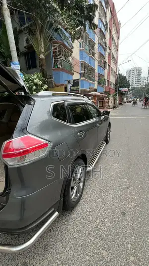 Nissan X-Trail 2017 Gray